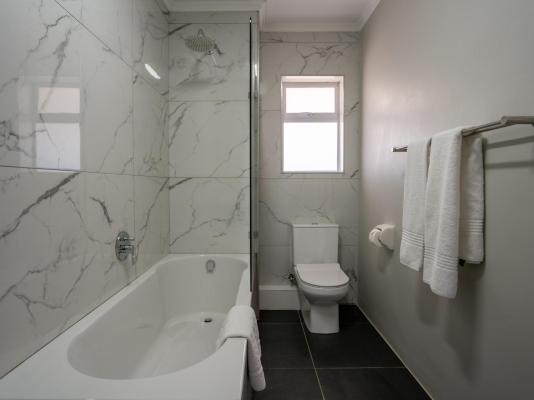 Fairy Knowe Hotel - 285500