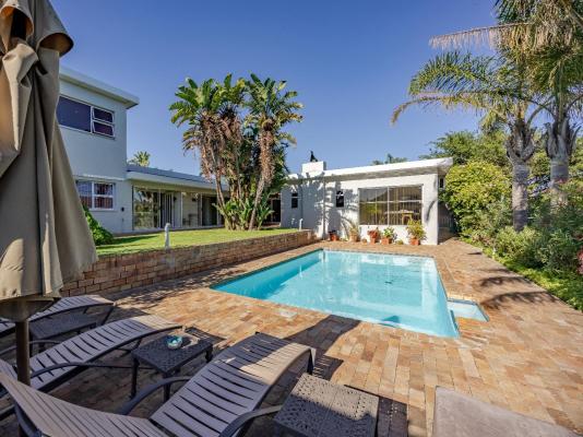 Hajo's Lodge & Spa - 285571