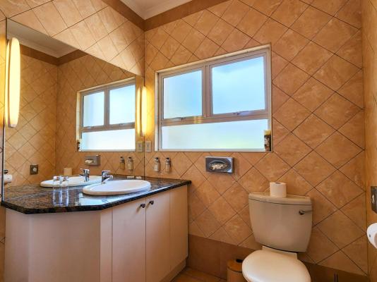 Hajo's Lodge & Spa - 285582