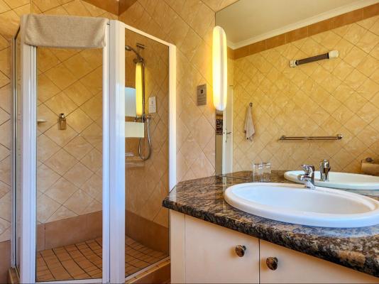 Hajo's Lodge & Spa - 285583