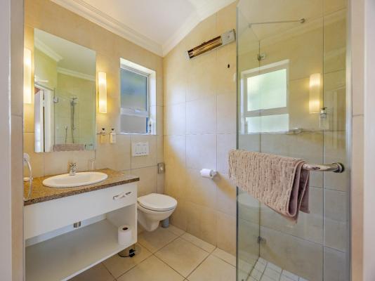 Room image 5