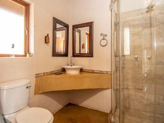 Room image 4