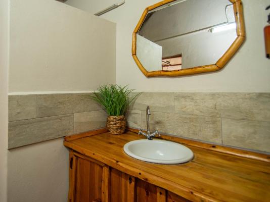 Room image 2