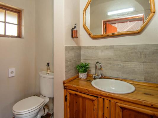 Room image 7