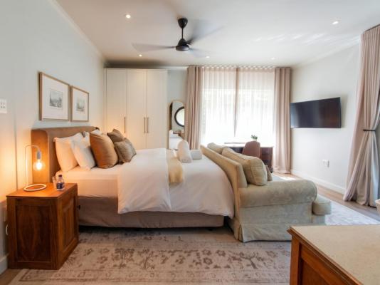 Oak Manor Boutique Guest House - 285781