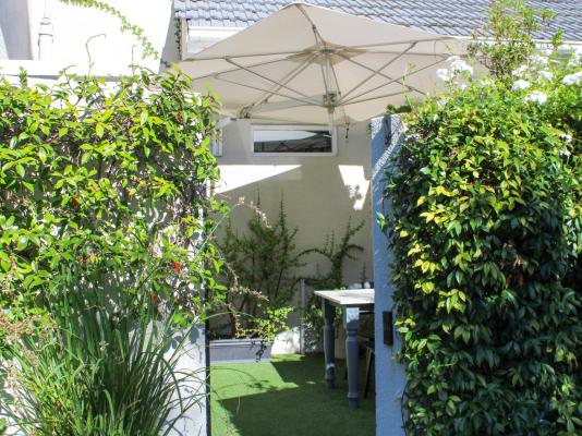 Oak Manor Boutique Guest House - 285790