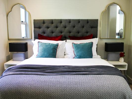 Oak Manor Boutique Guest House - 285791