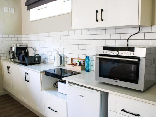 Oak Manor Boutique Guest House - 285805