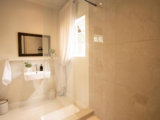 Oak Manor Boutique Guest House - 285806