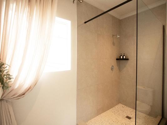 Oak Manor Boutique Guest House - 285807