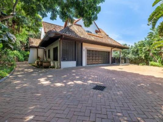 10 Club Drive - Property / Building