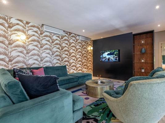 Room image 1