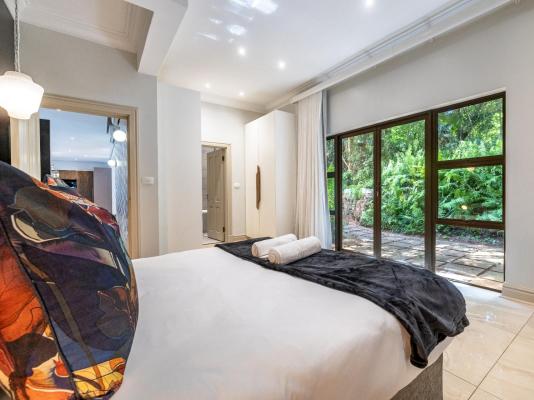 Room image 7