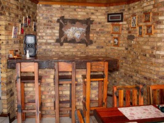 Wilmpie Gastehuis - Lounge or bar