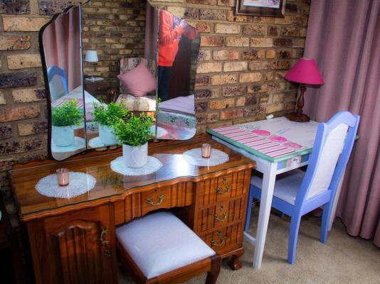 Room image 9