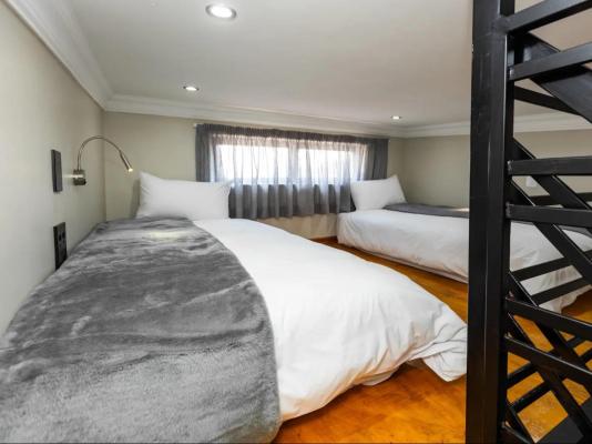 Room image 5