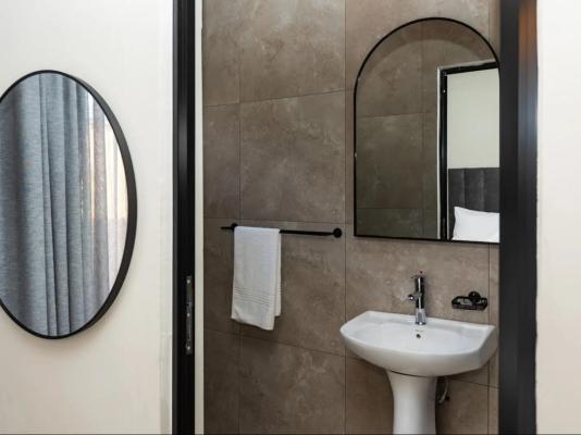 Central Inn - 286075