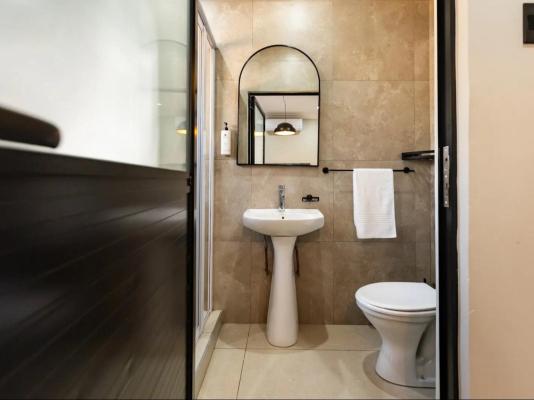 Central Inn - 286082
