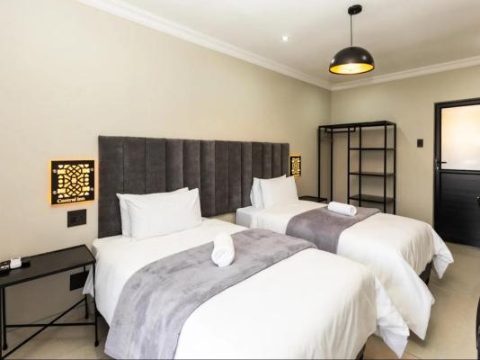 Central Inn - 286089