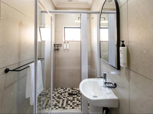 Central Inn - 286098