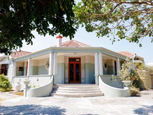 The Valley Escape - Property / Building