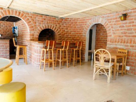 The Valley Escape - Dining area