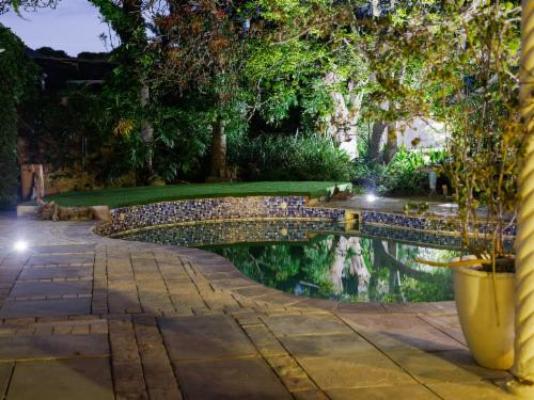 The Valley Escape - Swimming pool