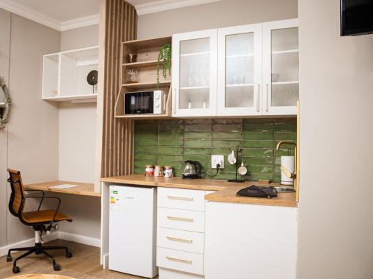 Room image 4