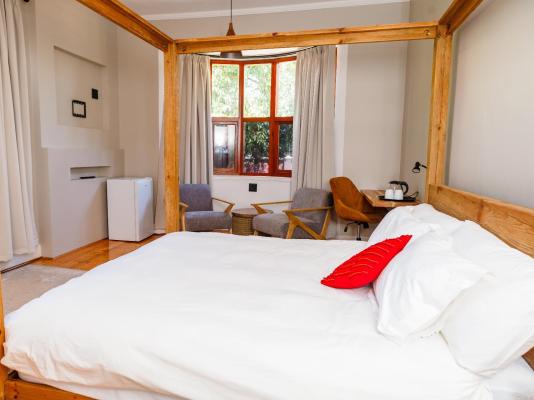 Room image 1
