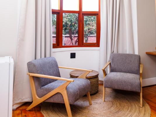 Room image 5