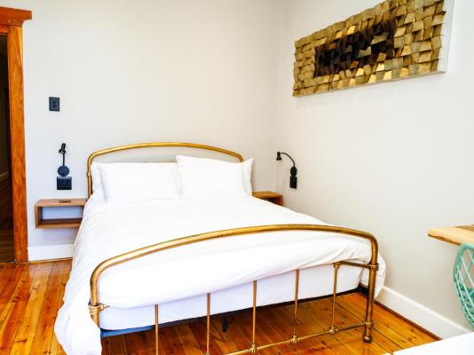 Room image 1