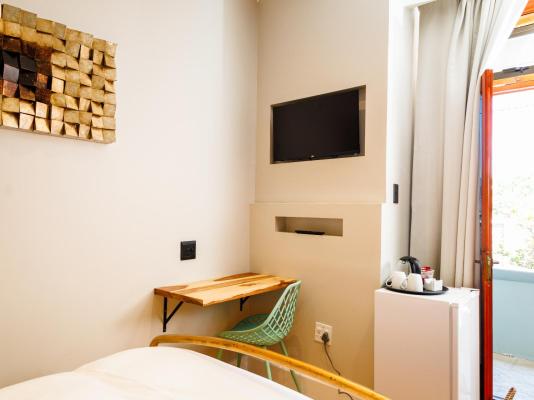 Room image 4