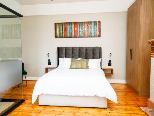 Room image 1