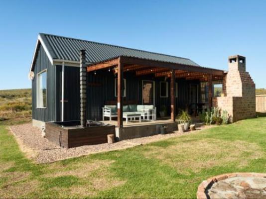 Smitten Guest Cottages - Property / Building