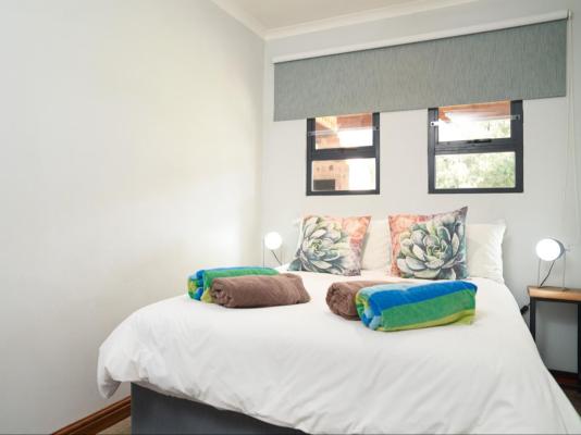 Smitten Guest Cottages - 286372
