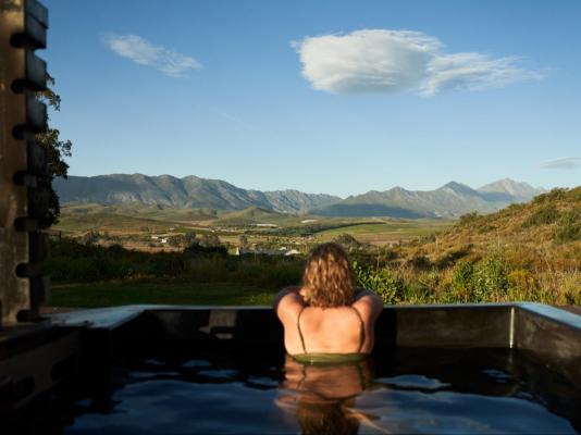 Smitten Guest Cottages - 286384