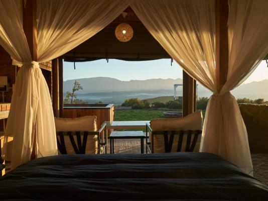 Smitten Guest Cottages - 286394