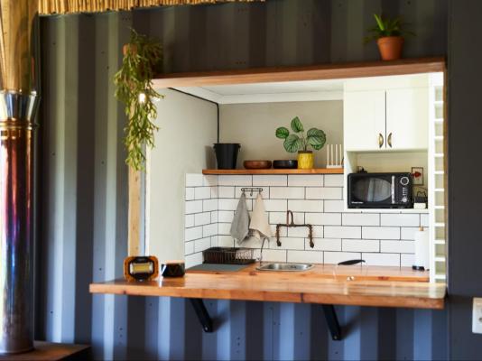 Smitten Guest Cottages - 286397