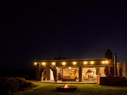 Smitten Guest Cottages - 286398