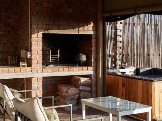 Smitten Guest Cottages - 286402