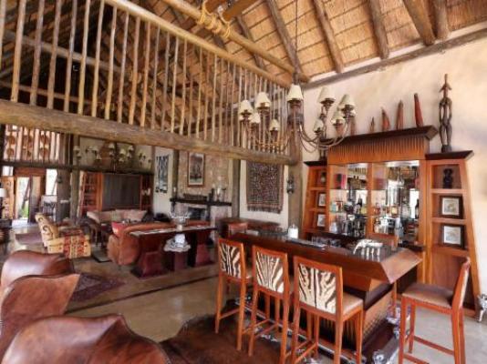 Fevertree Lodge - Lounge or bar