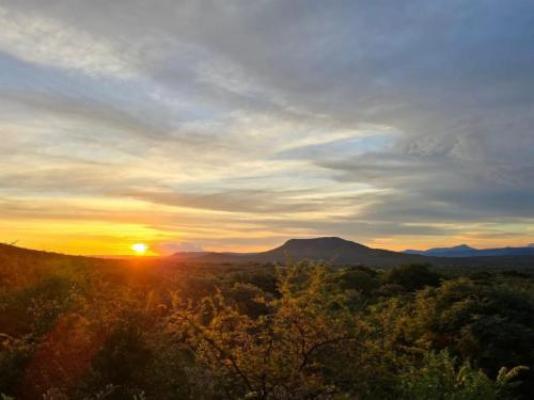 Fevertree Lodge - Mountain view