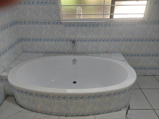 Room image 1