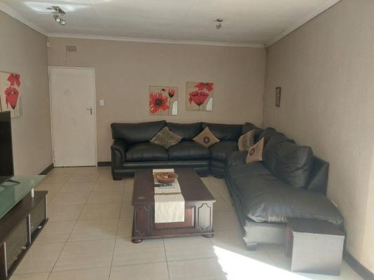 Room image 5