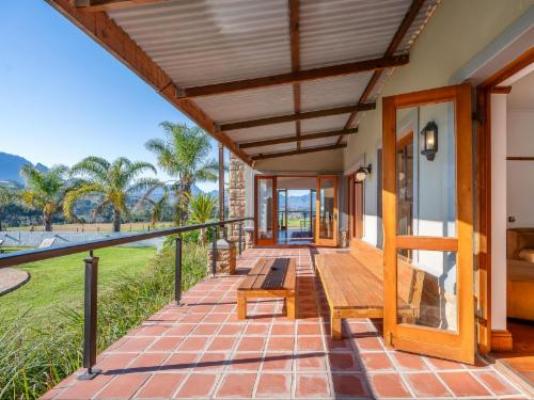 Kana Guest Farm - Patio