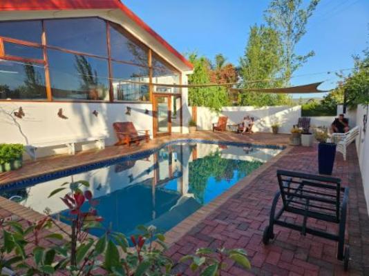 Merwenstein Guest Farm - Swimming pool