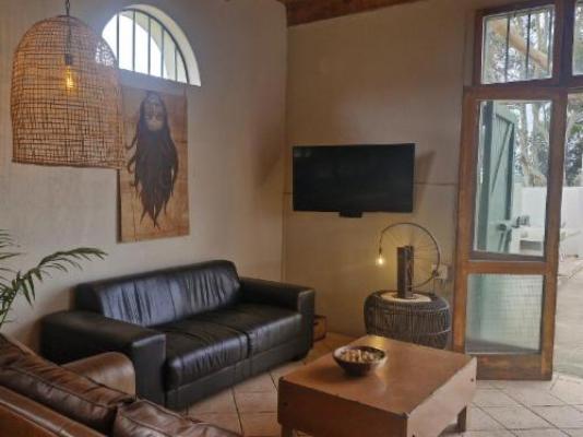 Merwespont River Life Guesthouses & Farm - Living Room