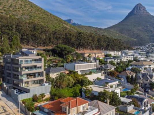 Cliff Lux Apartments - Natural landscape