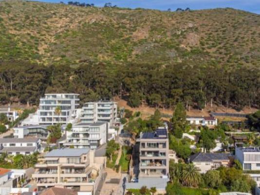 Cliff Lux Apartments - Neighbourhood