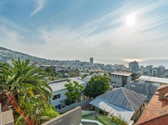 Cliff Lux Apartments - Natural landscape